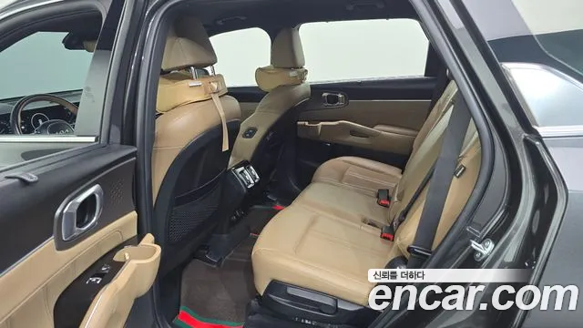 Kia Sorento Новый Sorento 4 поколение Бензин 2.5T 4WD — Фото автомобиля 9
