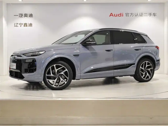 Фотография автомобиля — Audi Q6L e-tron