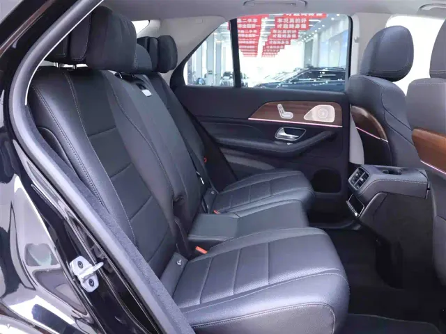 Mercedes-Benz GLE-Class — Фото автомобиля 21