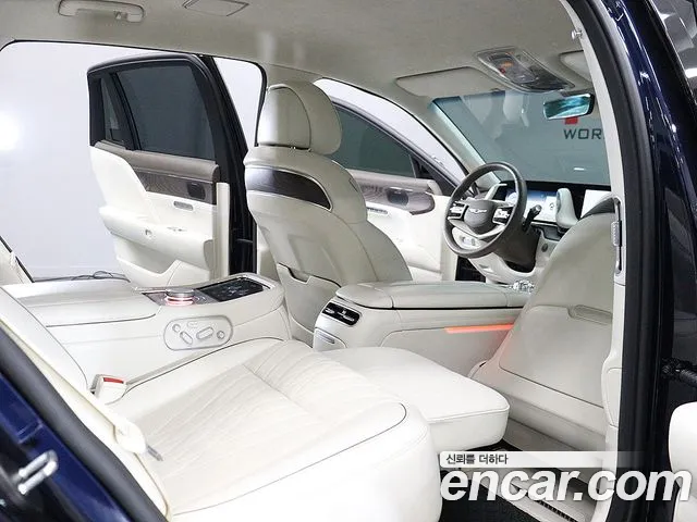 Genesis G90 Бензин 3.5 турбо AWD — Фото автомобиля 11