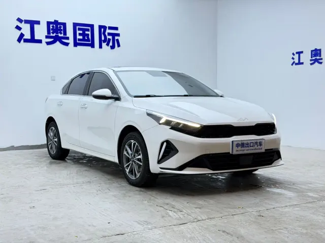Kia K3 — Фото автомобиля 3
