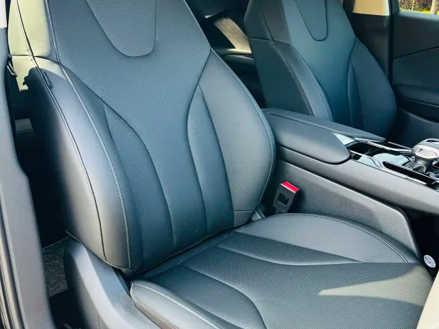 Hongqi E-QM5 — Фото автомобиля 5