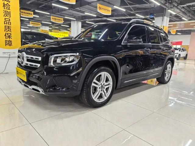 Фотография автомобиля — Mercedes-Benz GLB-Class