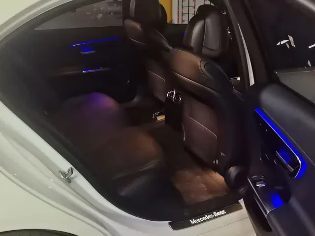 Mercedes-Benz C-Class — Фото автомобиля 12