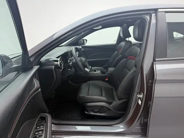 MG MG5 2025 300TGI Global Flagship — Фото автомобиля 11
