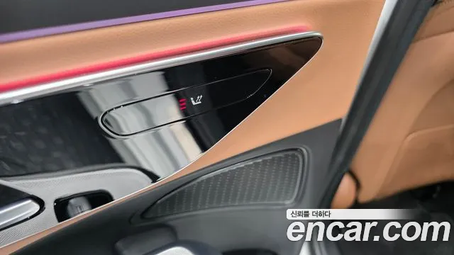 Mercedes-Benz E-Class — Фото автомобиля 22