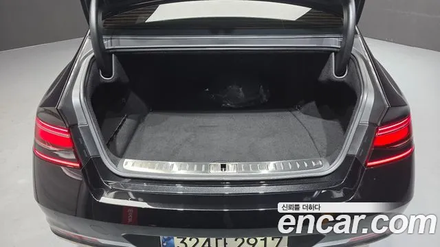 Genesis G90 Бензин 3.5 турбо AWD — Фото автомобиля 14