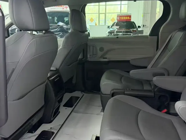 Toyota Granvia — Фото автомобиля 5