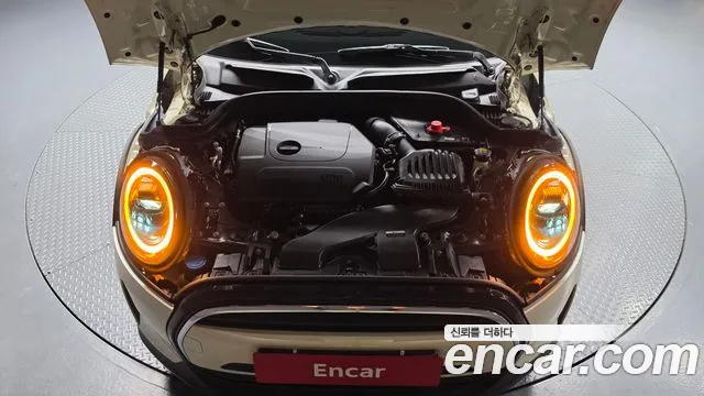 Mini Cooper Cooper 5 дверей Classic Plus — Фото автомобиля 4