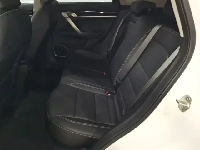 Geely Binyue — Фото автомобиля 16