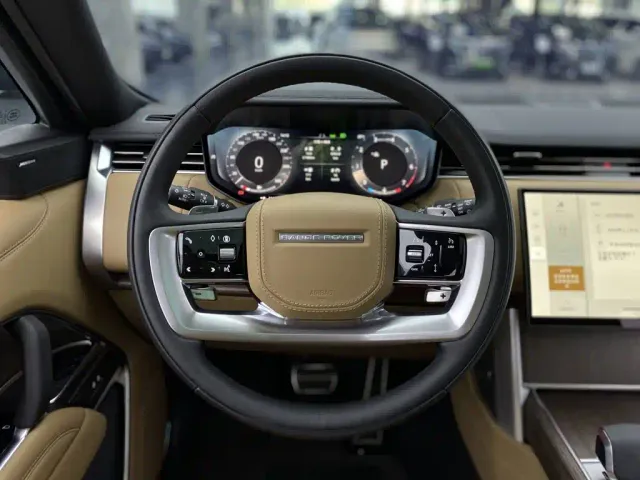 Land Rover Range Rover — Фото автомобиля 8