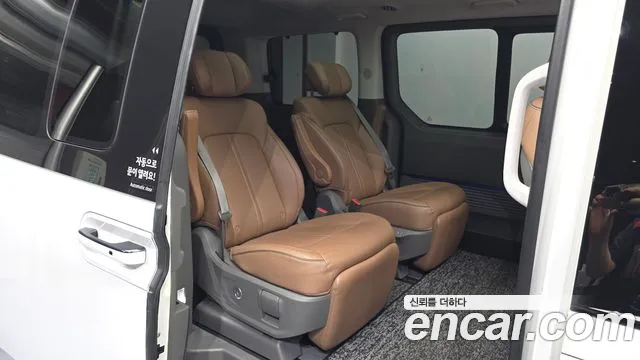 Hyundai Staria Staria — Фото автомобиля 8