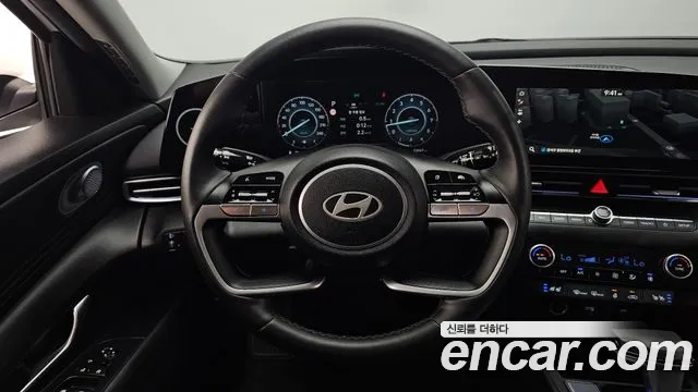 Hyundai Avante CN7 — Фото автомобиля 13