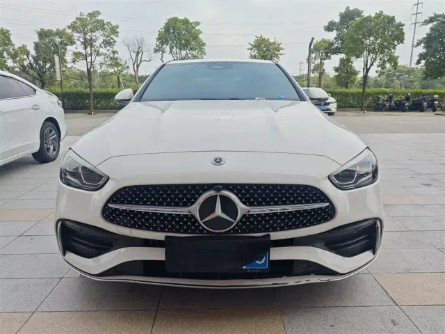 Mercedes-Benz C-Class — Фото автомобиля 3