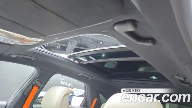 Genesis GV70 — Фото автомобиля 22