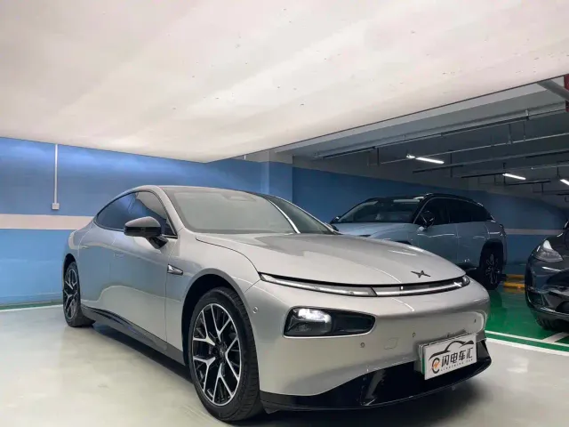 Xpeng P7 — Фото автомобиля 3