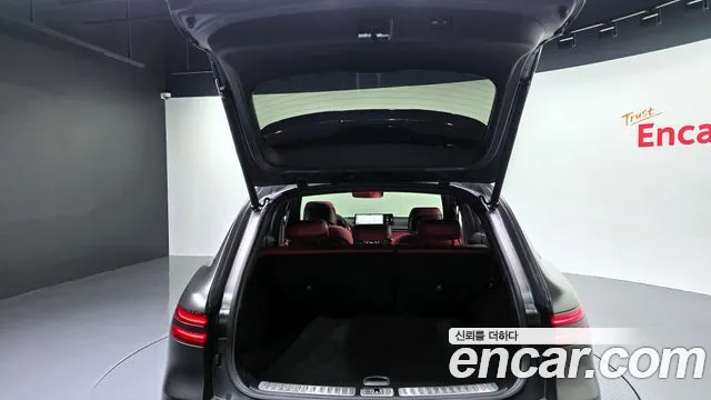 Genesis GV70 2.5T Бензин AWD — Фото автомобиля 20