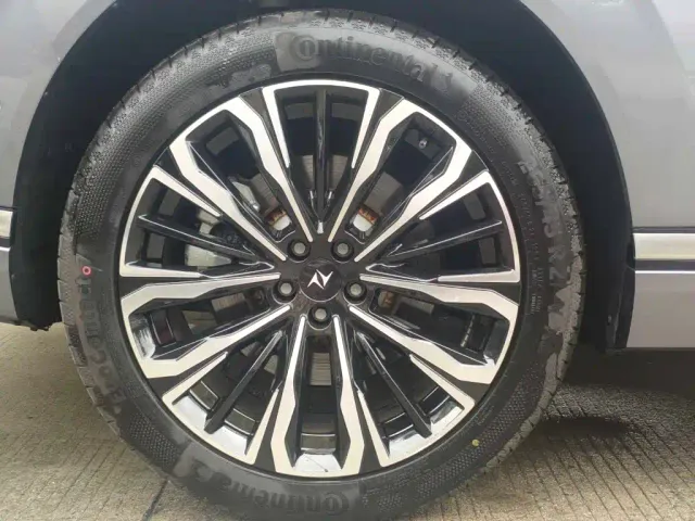 Dongfeng eπ 008 — Фото автомобиля 15