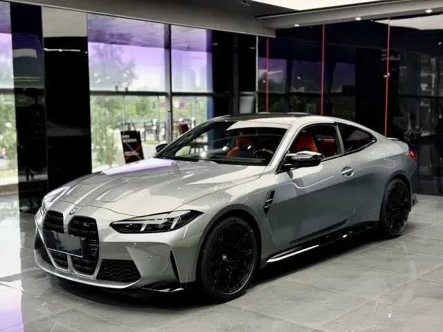 Фотография автомобиля — BMW M4