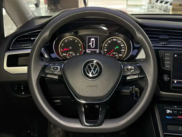 Volkswagen Touran 2021 Touran L 280TSI DSG Comfort Edition 7-seater — Фото автомобиля 8