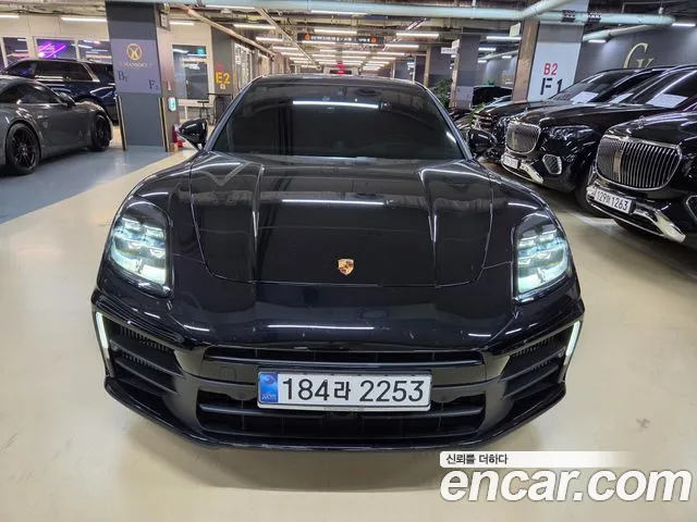 Porsche Panamera — Фото автомобиля 3