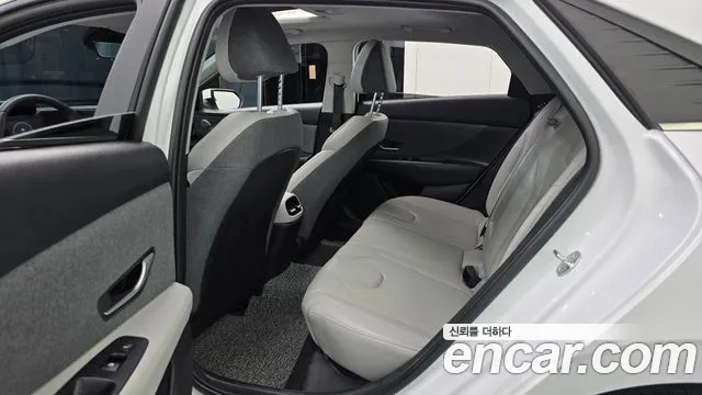 Hyundai Avante CN7 — Фото автомобиля 18