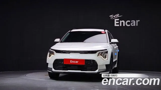 Kia Niro — Фото автомобиля 3