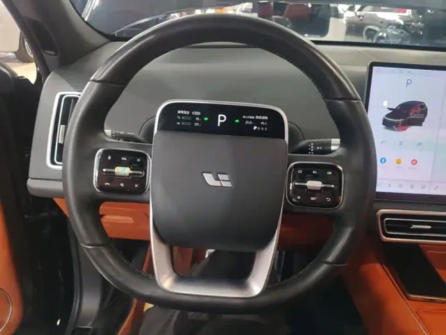 Li Auto L7 — Фото автомобиля 10