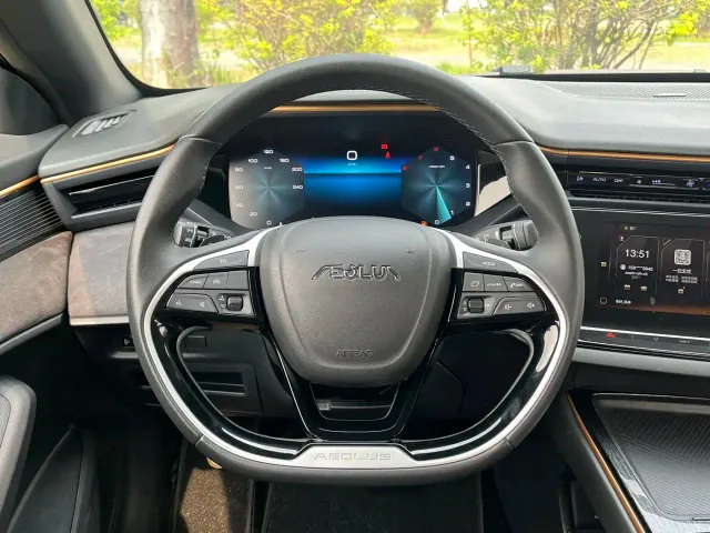 Dongfeng Yixuan MAX — Фото автомобиля 15