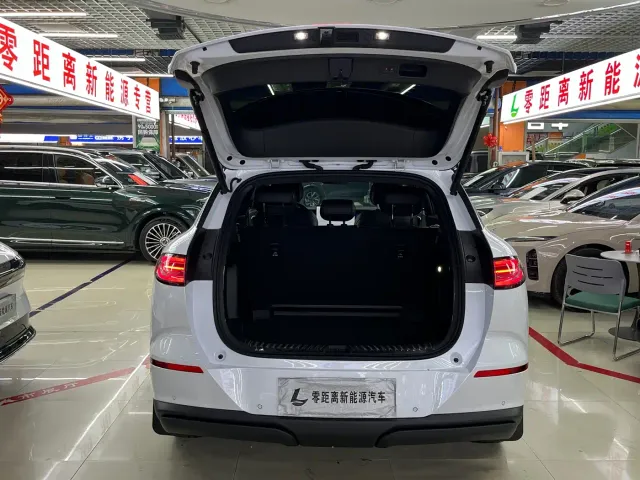 BYD Sealion 06 — Фото автомобиля 15