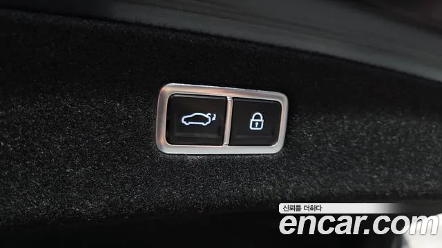 Genesis G90 Бензин 3.5 турбо AWD — Фото автомобиля 19
