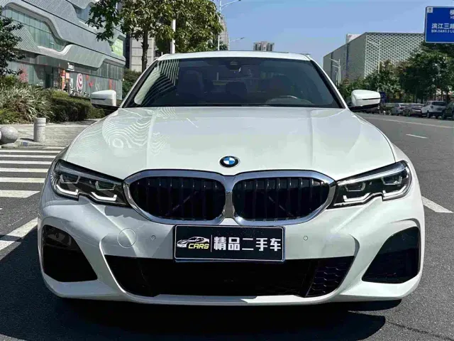 BMW 3 Series — Фото автомобиля 2