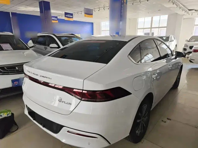 BYD Qin PLUS — Фото автомобиля 6