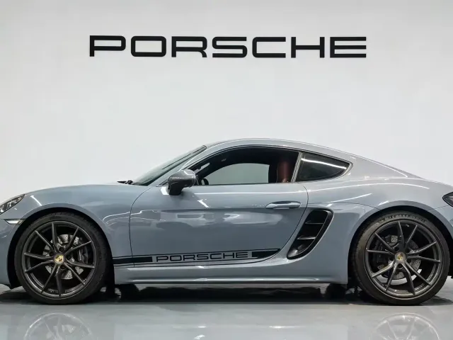 Porsche 718 — Фото автомобиля 3