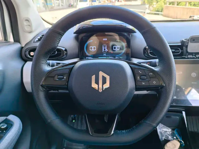 Leapmotor T03 — Фото автомобиля 17
