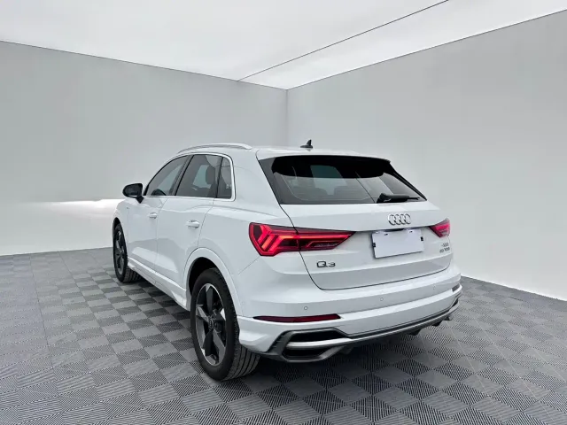 Audi Q3 — Фото автомобиля 4