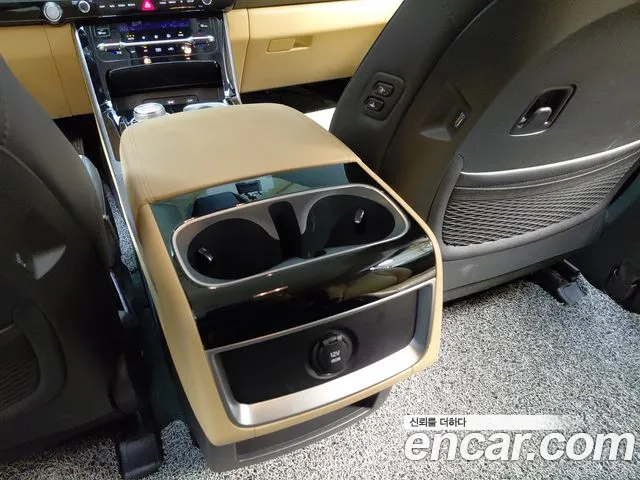 Kia Carnival Generation 4 — Фото автомобиля 26