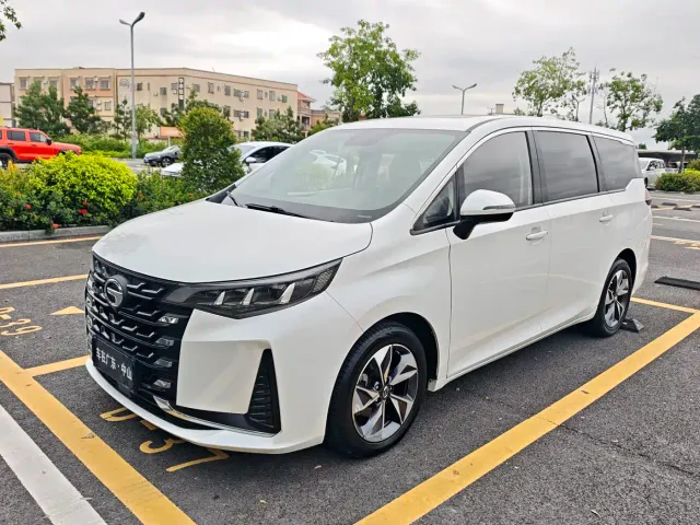 Фотография автомобиля — GAC Trumpchi M6