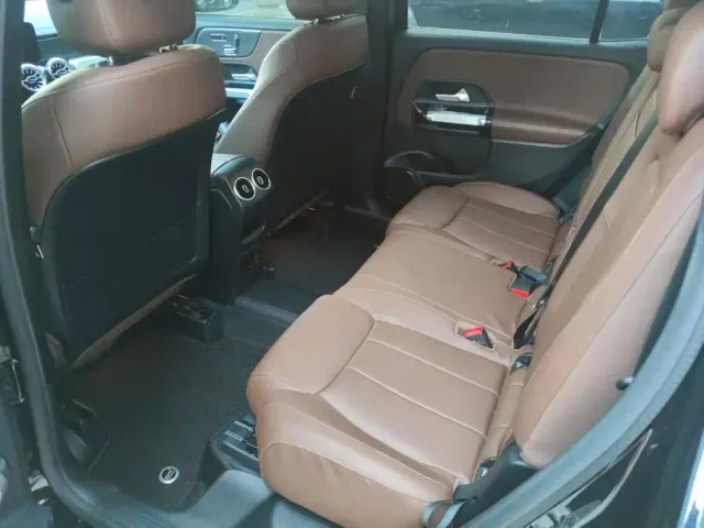 Mercedes-Benz GLB-Class — Фото автомобиля 11