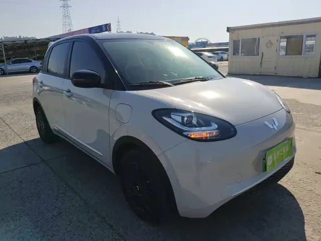 Wuling Bingo — Фото автомобиля 3