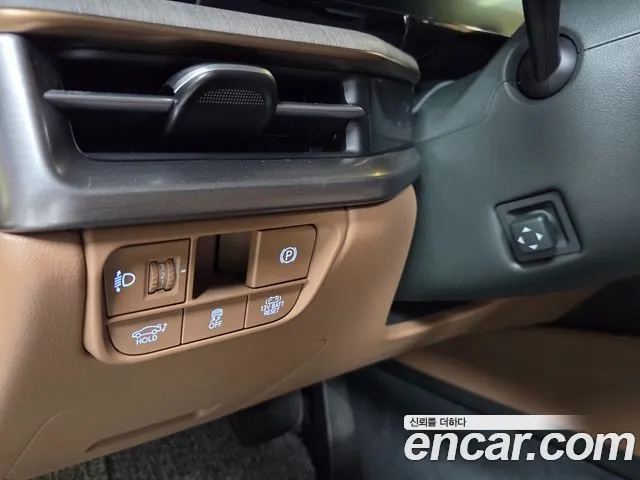 Hyundai Grandeur GN7 — Фото автомобиля 19