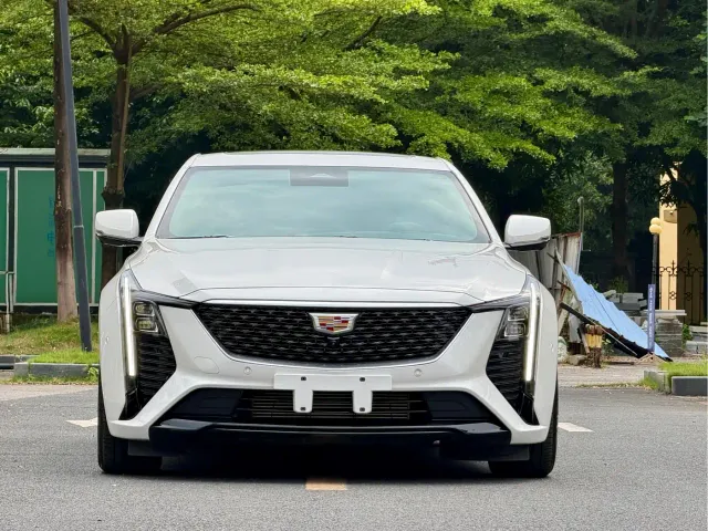 Cadillac CT5 — Фото автомобиля 3