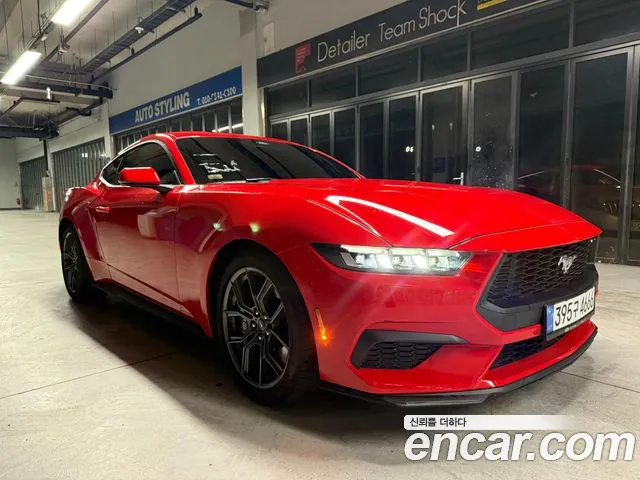 Ford Mustang — Фото автомобиля 3