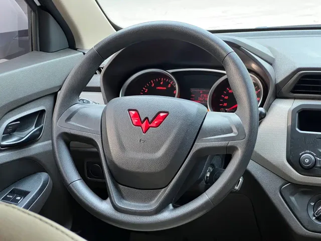 Wuling Hongguang — Фото автомобиля 18