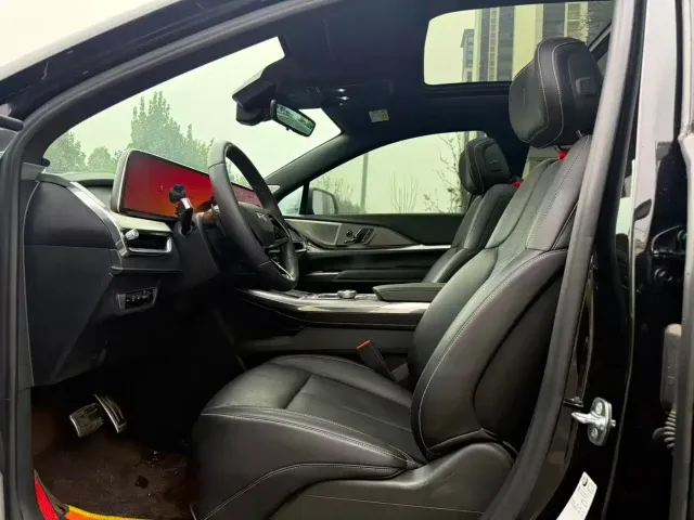 Cadillac Cadillac XT5 2025 2.0T Premium Model — Фото автомобиля 5