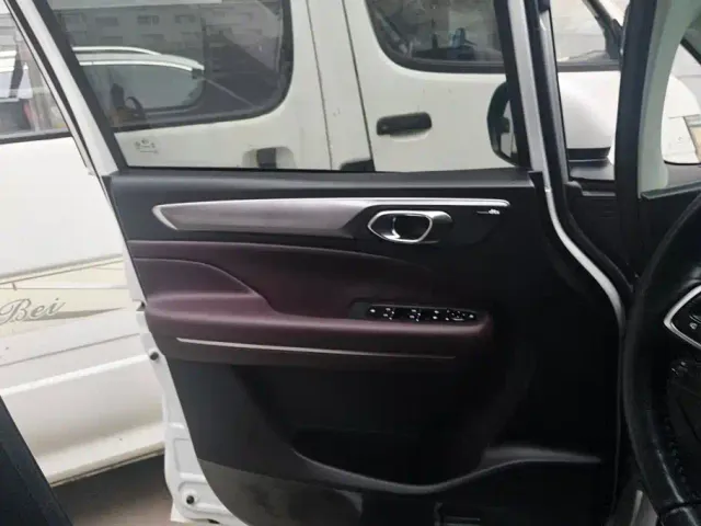GAC Trumpchi M6 — Фото автомобиля 7
