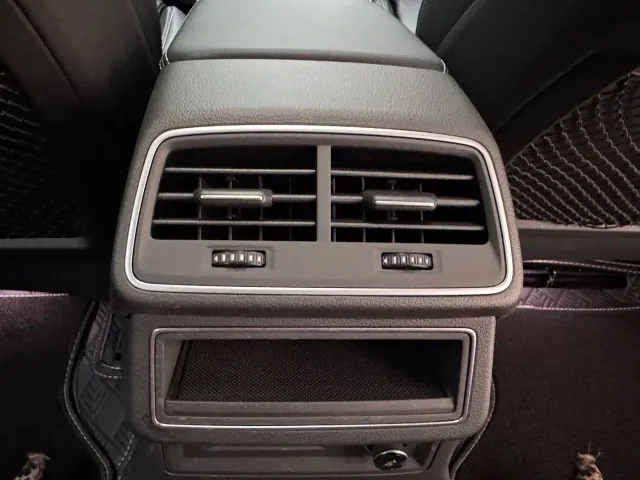 Audi A6L — Фото автомобиля 18