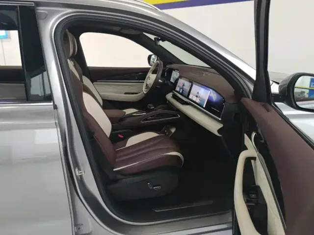 Geely Xingyue L — Фото автомобиля 8