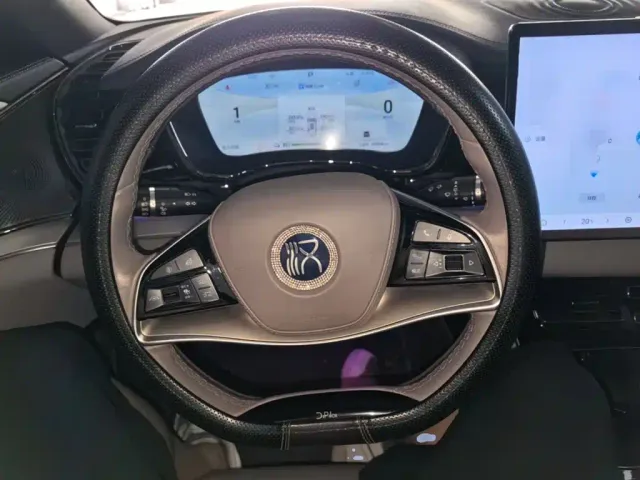 BYD Han — Фото автомобиля 10