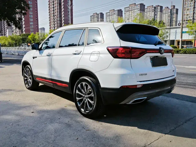 Changan CS75 — Фото автомобиля 8